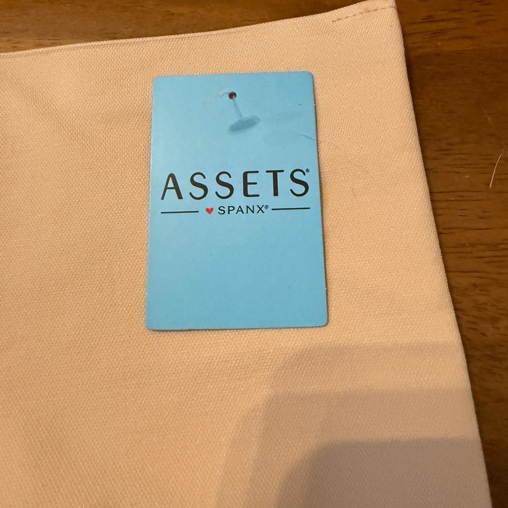 SPANX Assets High-Waist Mid-Thigh “naked” color undergarment. NWT